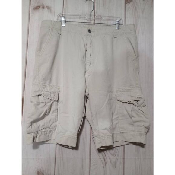 Levi's Shorts Men's 38 Khakis Cargo Pocket‎ - Picture 1 of 7